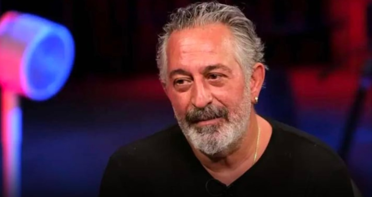 Cem Yılmaz, Ayvacık’taki evinde rahatsızlanarak hastaneye kaldırıldı