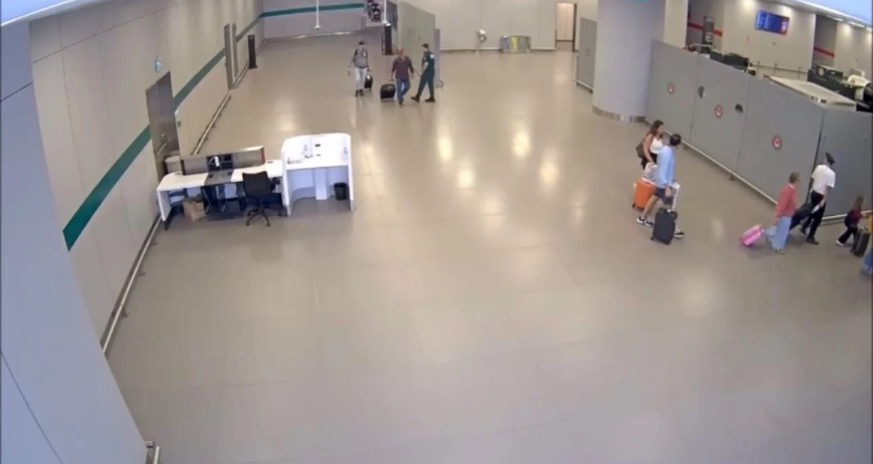 Havalimanında film gibi takip: Pilot kıyafetiyle kaçan kuryelere dev operasyon