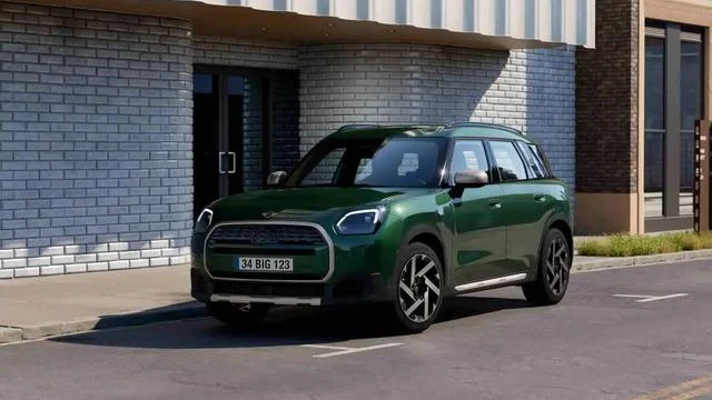 Favoured Plus donanımlı tamamen elektrikli MINI Countryman