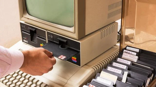 İlk Bilgisayar Virüsü Creeper: Amacı ve İşleyişi