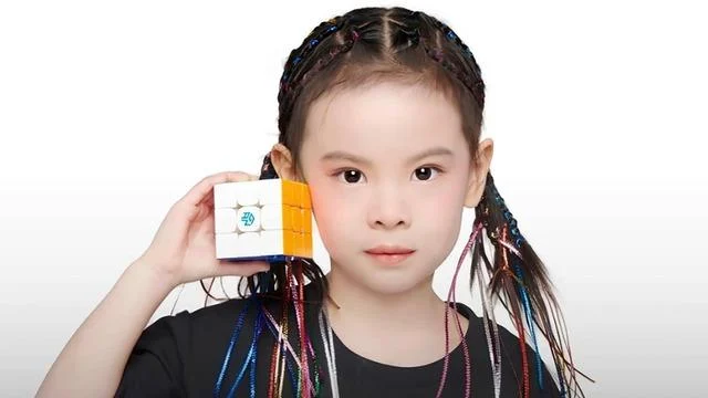 Lian Yunzhi, Rubik küp dünya rekorunu üç günde iki kez kırdı