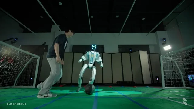 Skild AI, futbolu kendi kendine öğrenen robot Messinator’ı geliştirdi
