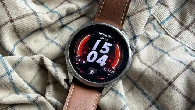 HONOR Watch 6 Türkiye’de Satışa Sunuldu: 35 Gün Pil Ömrü ve 120’den Fazla Spor Modu