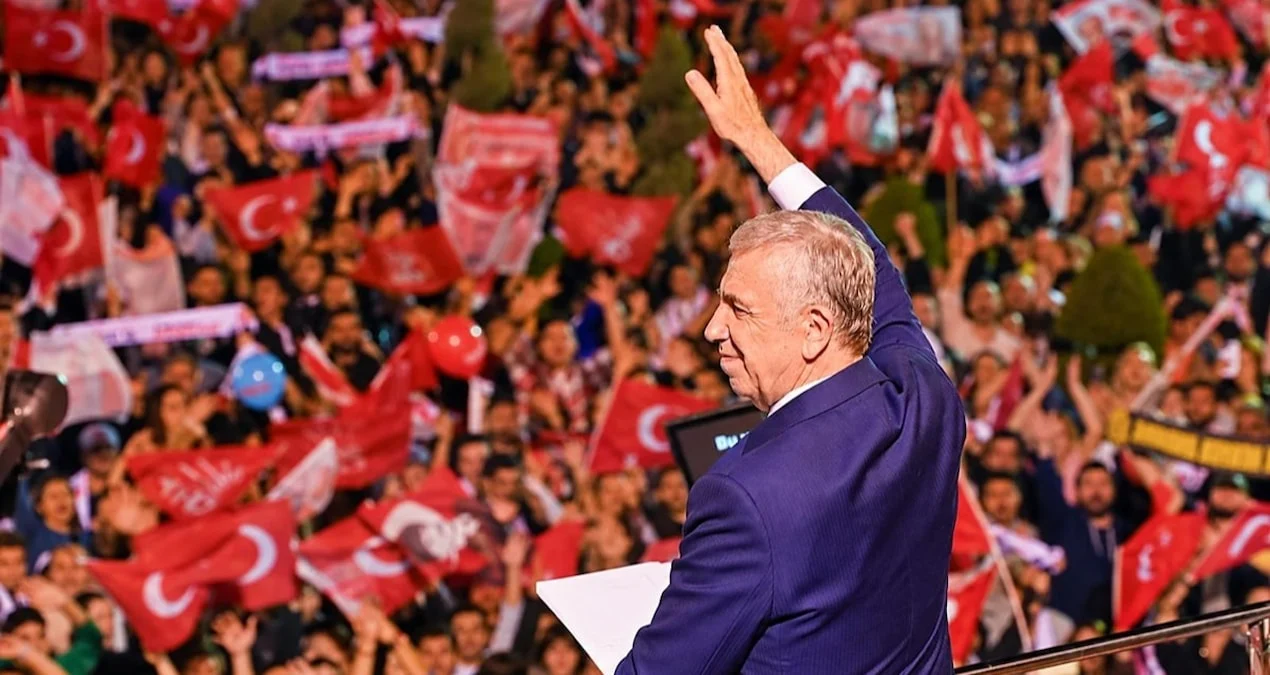 Özgür Özel ve Mansur Yavaş’ın butlan yönetimi tartışması üzerine değerlendirmeleri