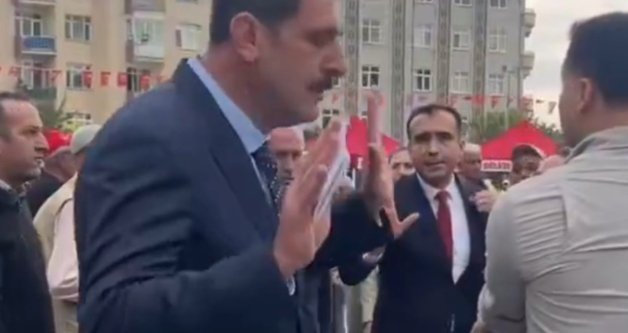Karaman’da Zafer Bayramı töreninde protokol krizi yaşandı