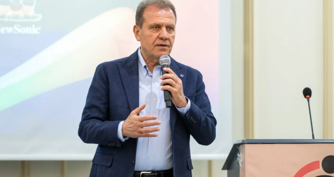 Mersin Büyükşehir Belediye Başkanı Vahap Seçer Gözaltına Alındı