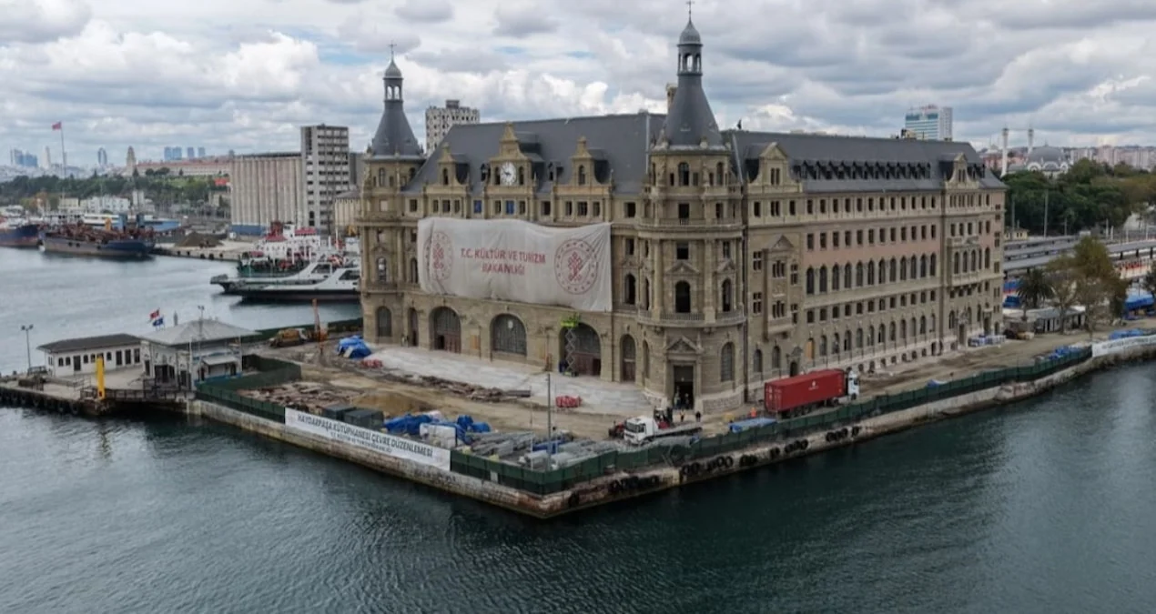 Haydarpaşa Garı restorasyonu 2027’ye ertelendi, ahşap kazıkların çoğu kayboldu