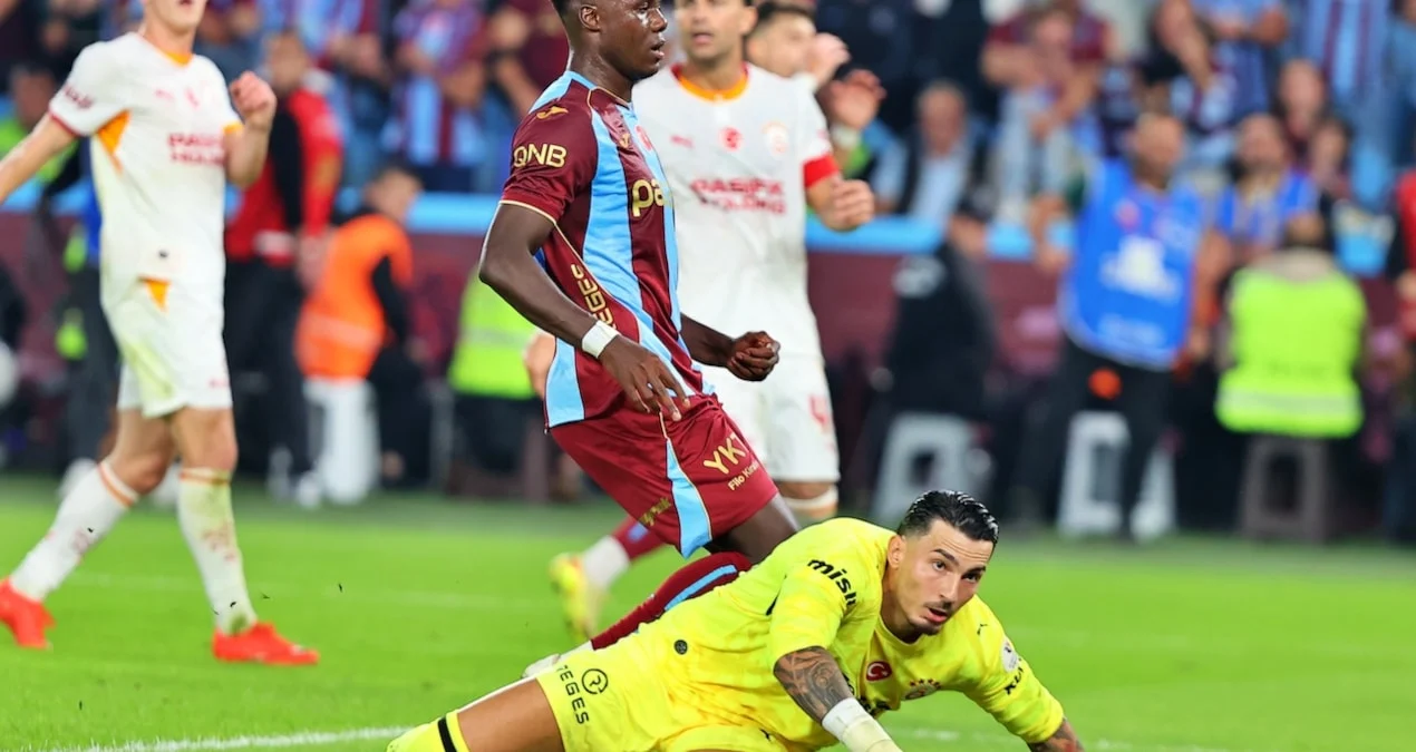 Galatasaray, Trabzonspor karşısında defans sorunlarıyla gündeme geldi