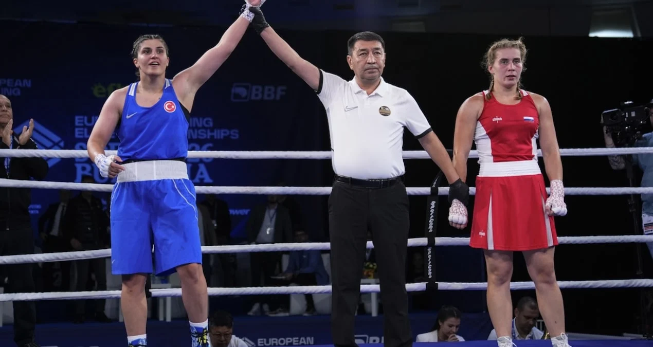 Busenaz Sürmeneli, Avrupa Boks Şampiyonası’nda finale yükseldi