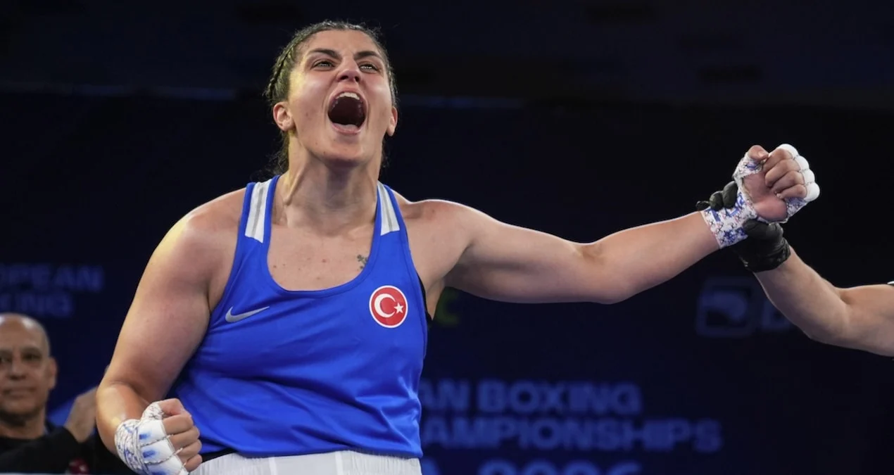 Busenaz Sürmeneli, 2026 Avrupa Boks Şampiyonası’nda altın madalya kazandı
