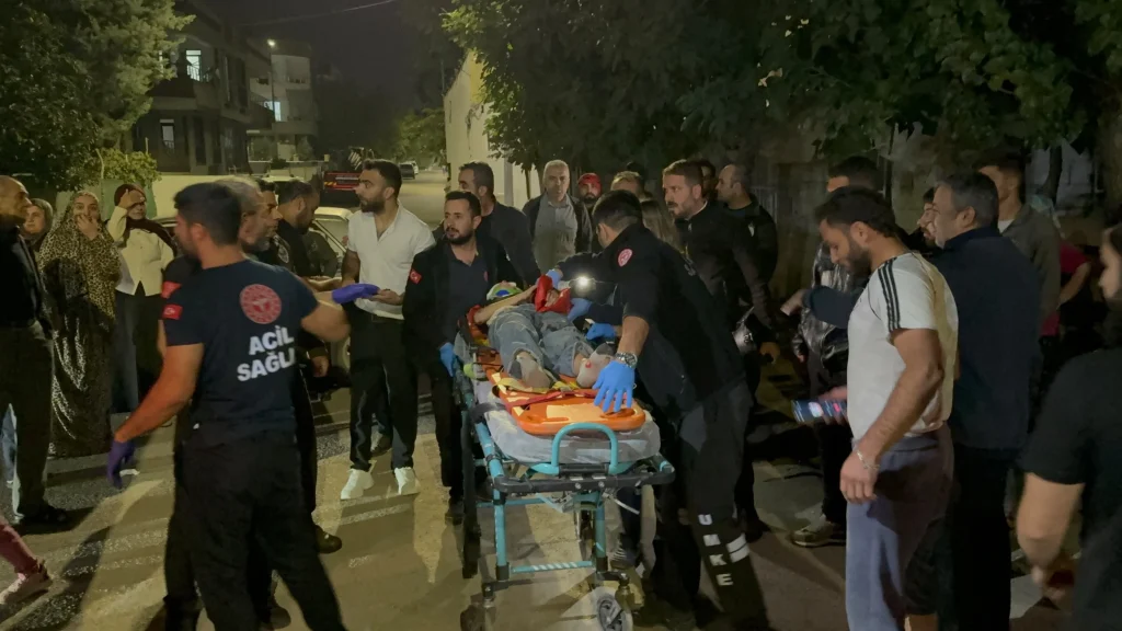 Adıyaman'da Kavşakta Çarpışan Otomobil, Bisikletli İki Çocuğa Çarptı - www.gundemedair.com