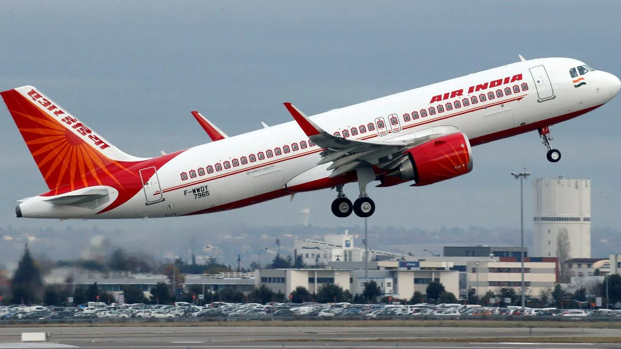 Air India uçağı, kaçırılma alarmı iddiası üzerine acil iniş yaptı - www.gundemedair.com