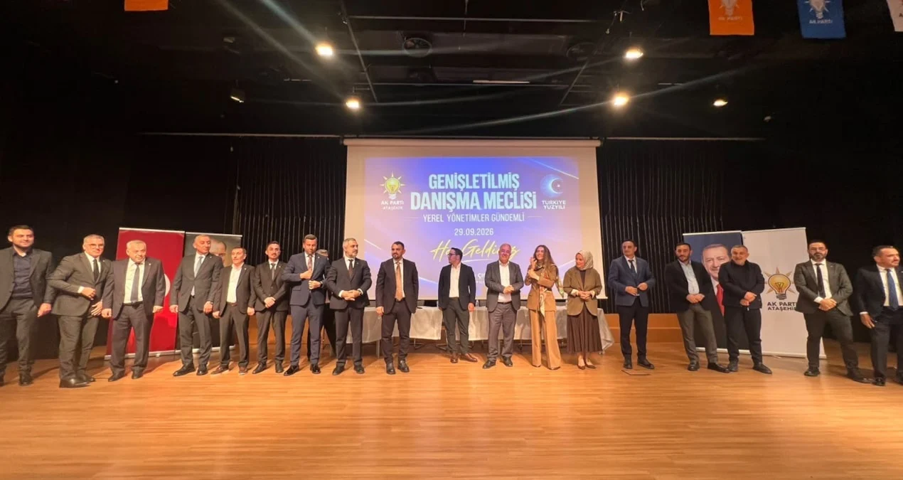 Ataşehir’de 6 CHP’li Meclis Üyesi AKP’ye Katıldı