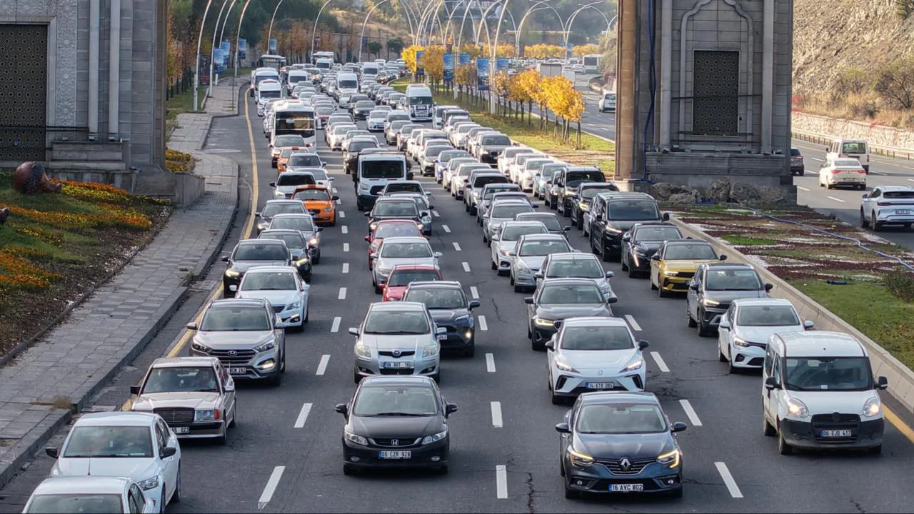 Ankara’da yarınki tören nedeniyle bazı yollar trafiğe kapatılacak