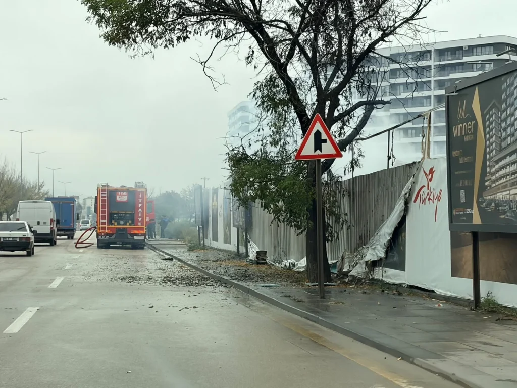 Ankara'da işçilerin kaldığı 5 konteyner yandı - www.gundemedair.com