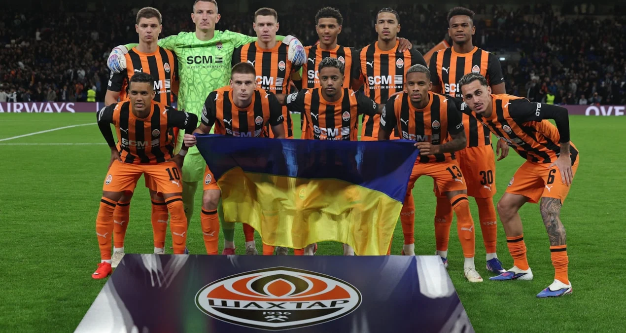 Arda Turan'ın Shakhtar Donetsk'i, AEK'yi 3-1 yenerek UEFA Şampiyonlar Ligi'nde ilk galibiyetini aldı - www.gundemedair.com