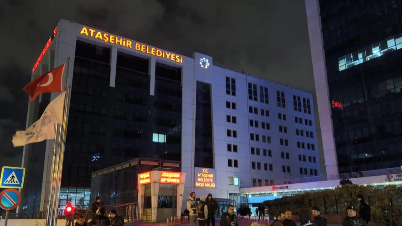 Ataşehir Belediye Başkan Vekili Murat Güneş ve 12 Belediye Yetkilisi Gözaltına Alındı