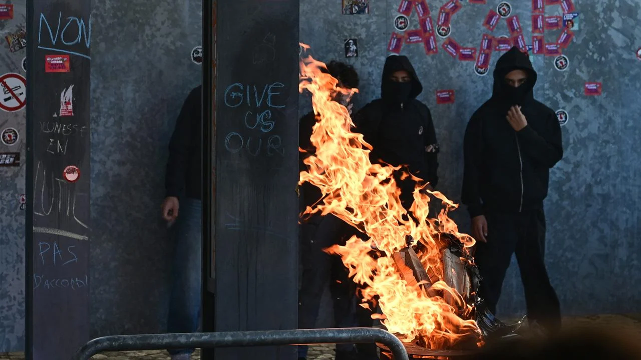 Belçika'nın Liege kentindeki protestolarda 45 kişi gözaltına alındı - www.gundemedair.com