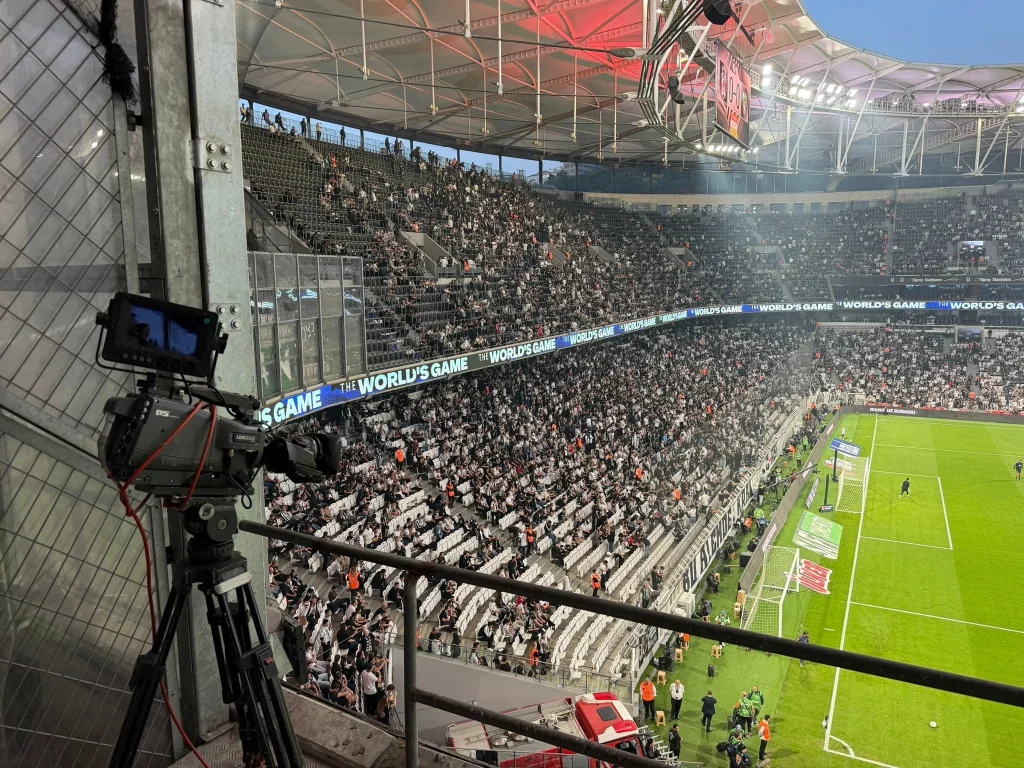 Beşiktaş-Kocaelispor maçında yayıncı kuruluşun kamerası gündem oldu: Görüntü kalitesi tartışılmıştı - Sözcü Gazetesi