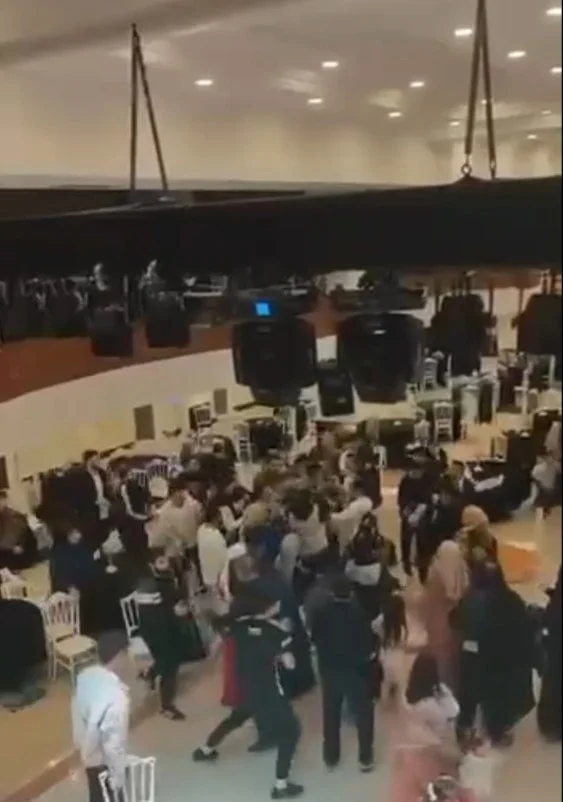 Bolu'da düğün salonunda takı töreni sırasında kavga çıktı - www.gundemedair.com