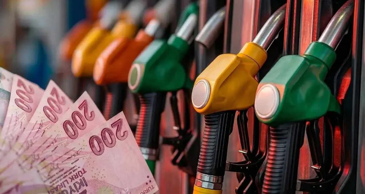 Akaryakıta çifte zam: Benzin ve LPG fiyatlarına artış