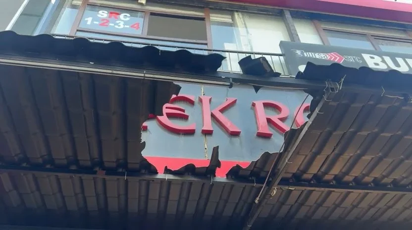 Bursa’da yavru kediyi kurtarmaya çalışan eğitmen 3’üncü kattan düşerek öldü - www.gundemedair.com