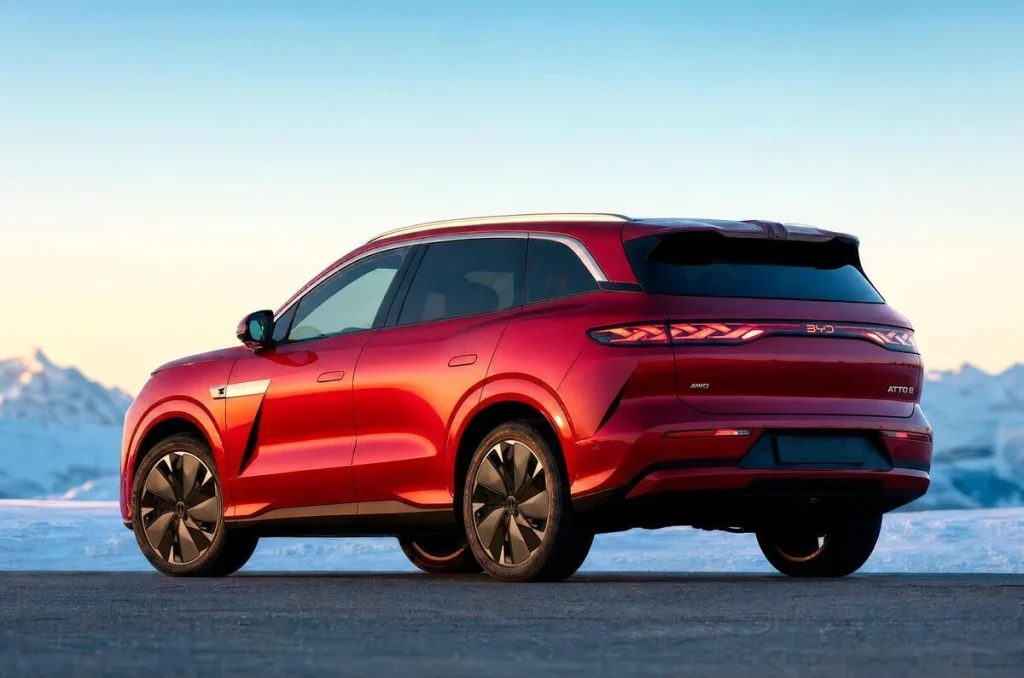 BYD Atto 8 Tanıtıldı: 5 Dakika Şarjla %70 Doluyor - www.gundemedair.com