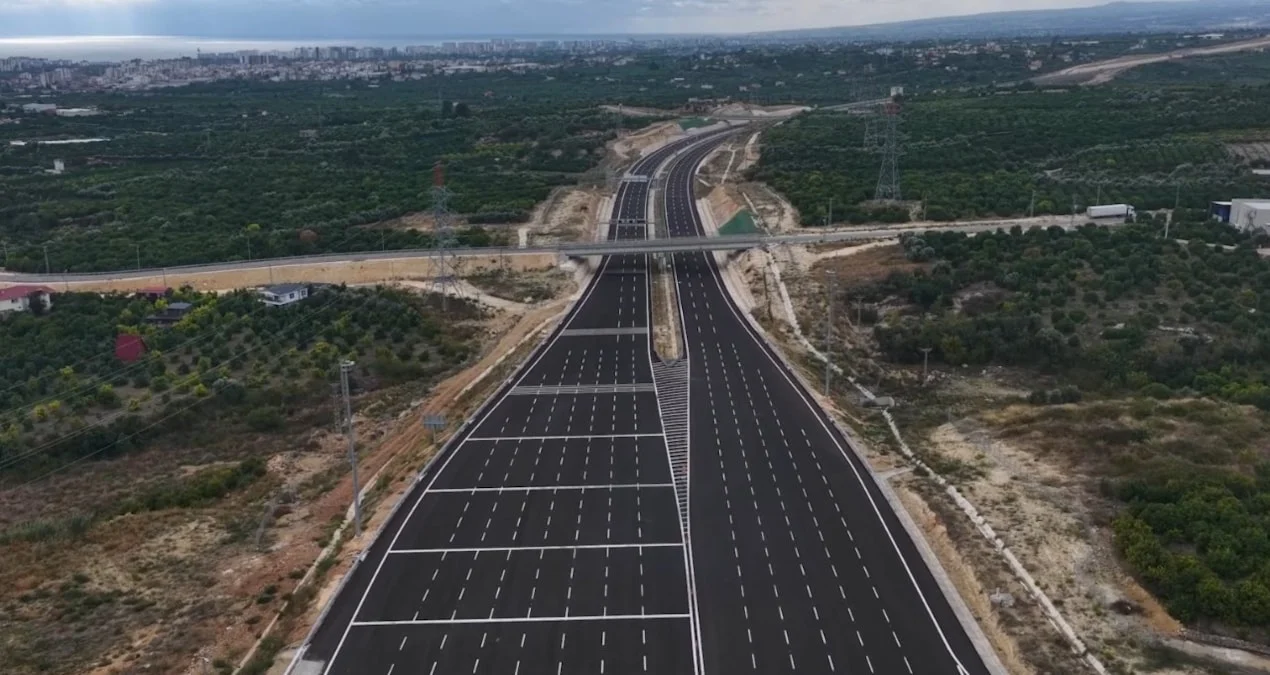Çeşmeli-Kızkalesi Otoyolu 19 Ekim'de Trafiğe Açılıyor - www.gundemedair.com