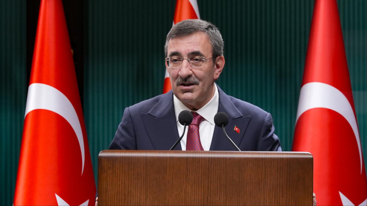 Cumhurbaşkanı Yardımcısı Yılmaz, Türkiye ekonomisinin 2026 ikinci çeyrek büyümesini açı…