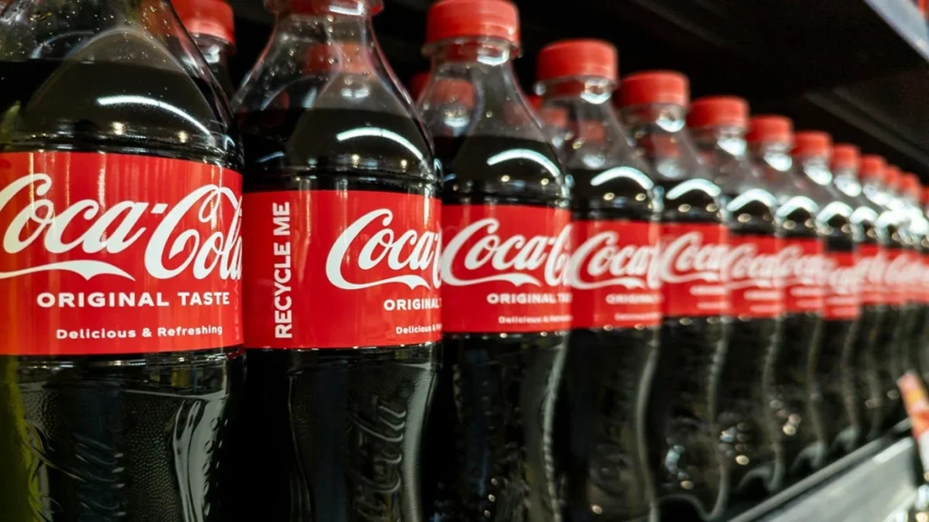 Yüzlerce şubesi vardı: Coca-Cola elindeki dev şirketi satıyor - Sözcü Gazetesi
