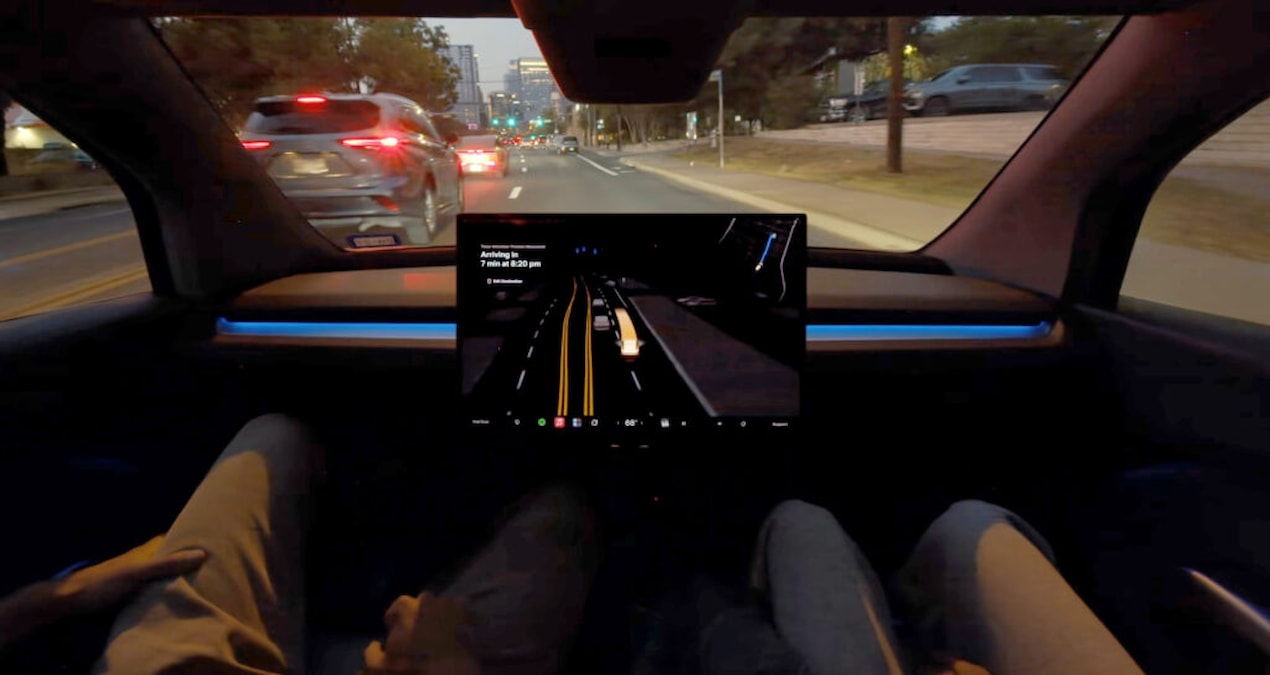 Tesla’nın sürücüsüz Cybercab modeli Austin’de hizmet vermeye başladı