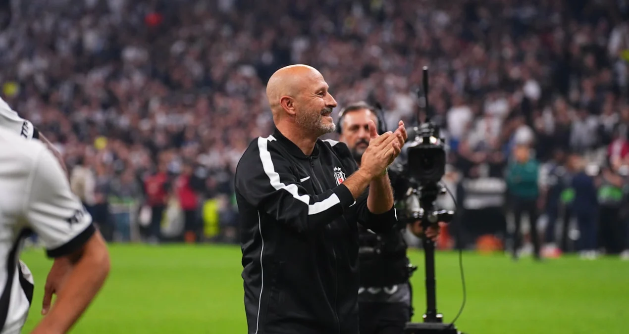 Vincenzo Italiano, Beşiktaş’taki atmosfer ve Türk futboluna ilişkin görüşlerini paylaşıyor.