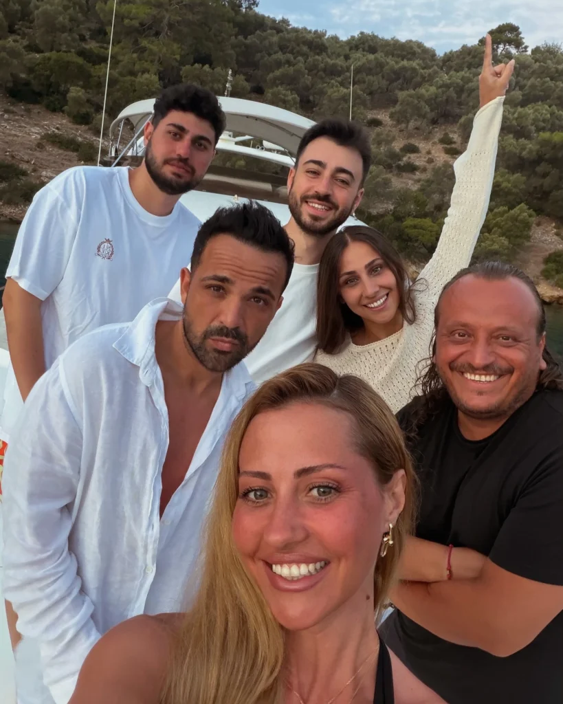Derya Uluğ yazın bitişine isyan etti: Plaj fotoğraflarını peş peşe sıraladı - Sözcü Gazetesi