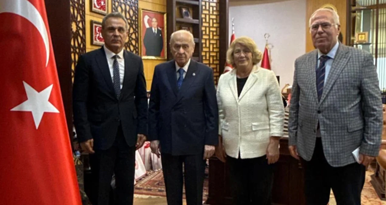 Devlet Bahçeli, Alevi Vakıfları Federasyonu Heyetini Kabul Etti - www.gundemedair.com