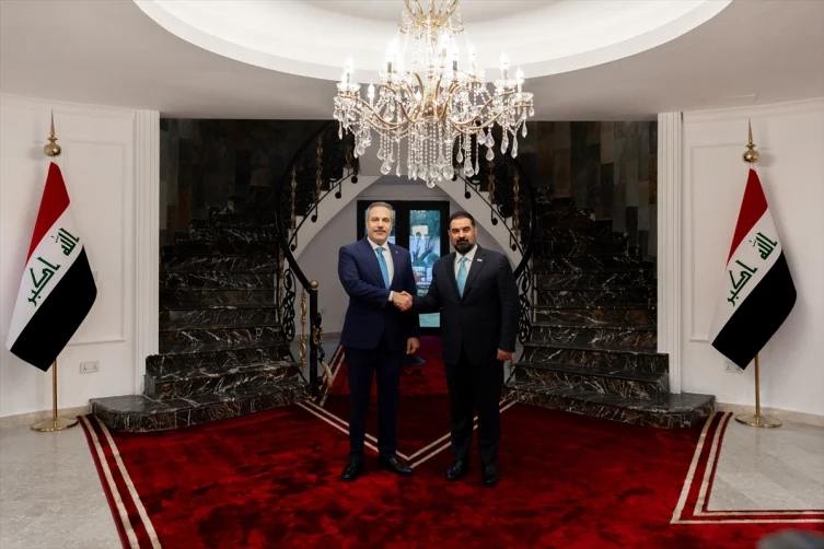 Dışişleri Bakanı Fidan, Bağdat'ta Iraklı Mevkidaşlarıyla Görüştü - www.gundemedair.com