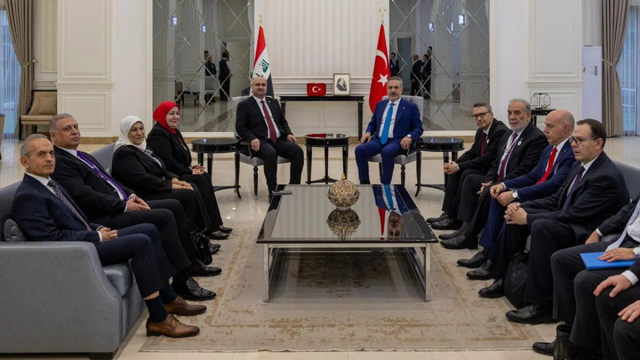 Dışişleri Bakanı Fidan, Bağdat'ta Iraklı Mevkidaşlarıyla Görüştü - www.gundemedair.com