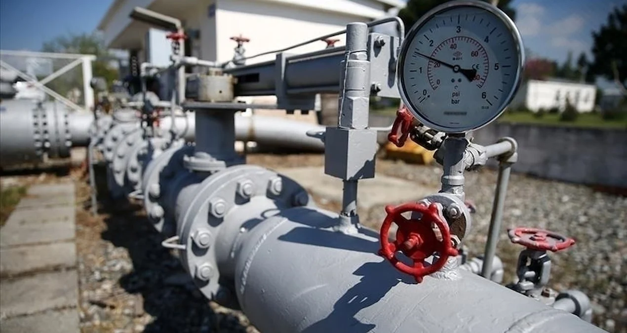 Bakü’de düzenlenen Uluslararası Yatırım Forumu’nda yatırım anlaşmalarının görüşüldüğü enerji gündemi.