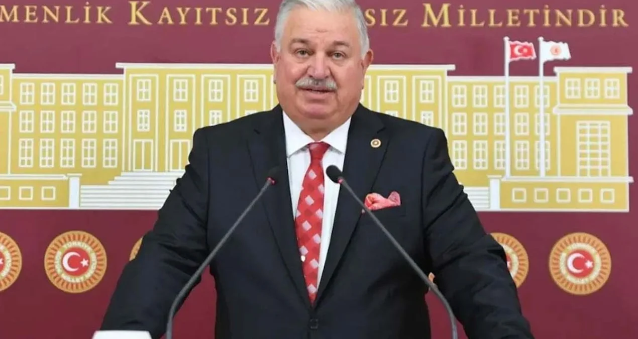 Doğan Bekin, Fatih Erbakan’ın Talebiyle YRP’deki Görevlerinden İstifa Etti