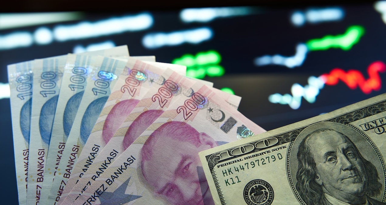 Döviz kurları yeni haftada yükselişe geçti, dolar rekor tazeledi