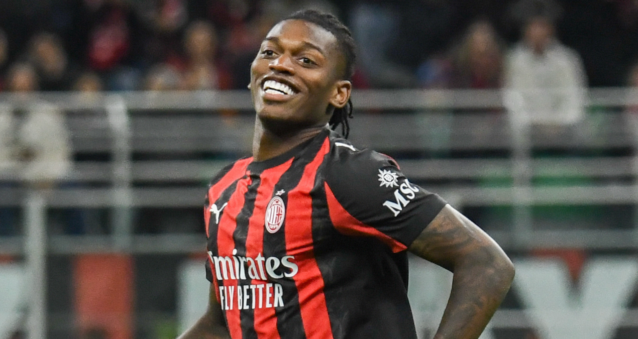 Fenerbahçe’nin Rafael Leao transferi için Milan’la bonservis pazarlıkları sürüyor.