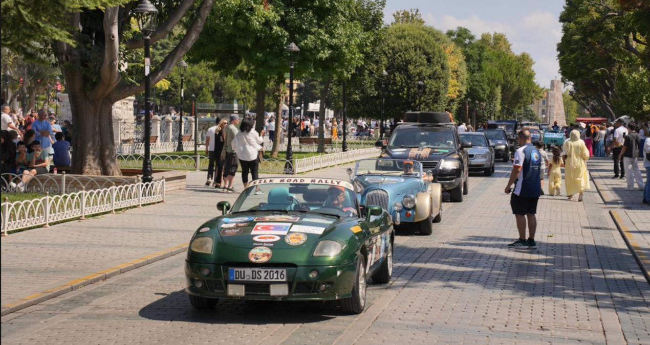 Anadolu Dostluk Rallisi’nin İstanbul Sultanahmet’ten start töreni