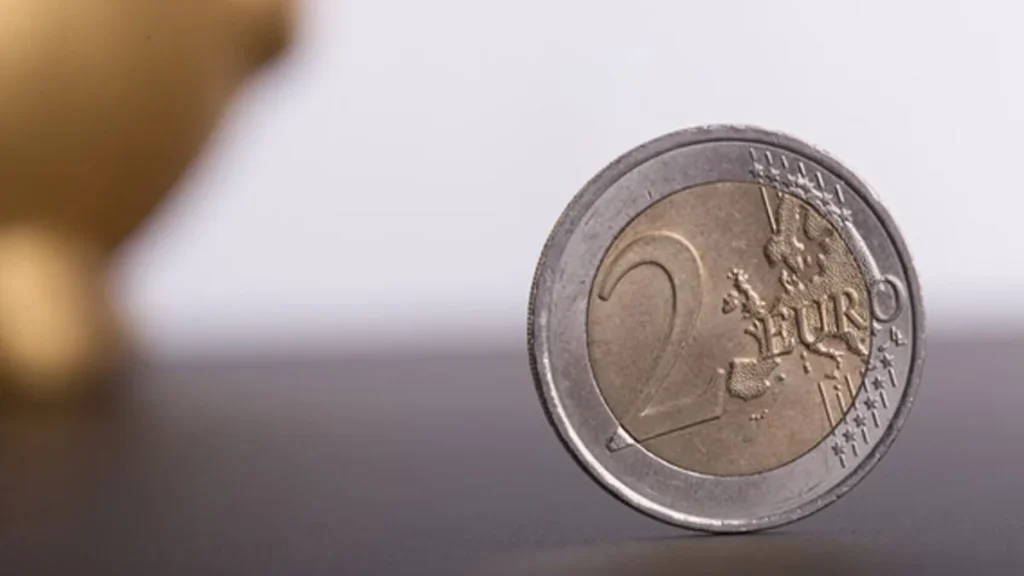 Elden ele dolaşan 2 euroluk madeni paralar, koleksiyon piyasasında yüz binlerce liraya alıcı buluyor - www.gundemedair.com