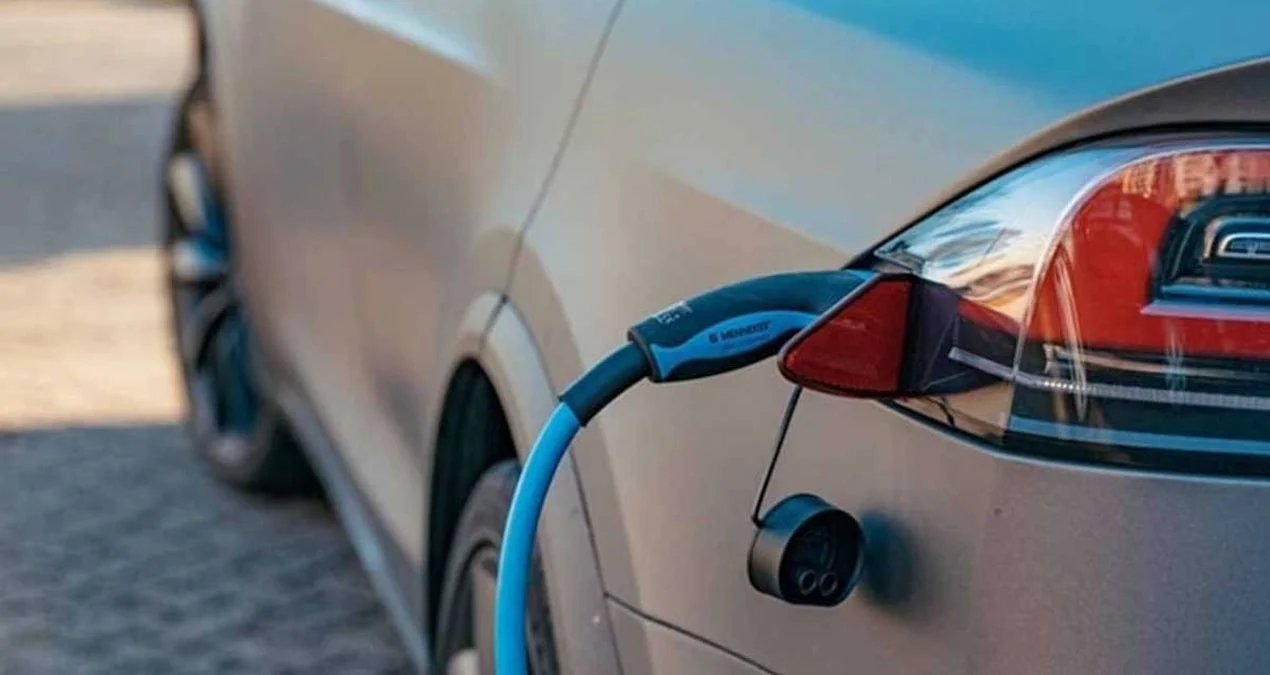 Elektrikli araçlarda yol tutması şikayetleri artıyor: Uzmanlar nedenlerini açıklıyor