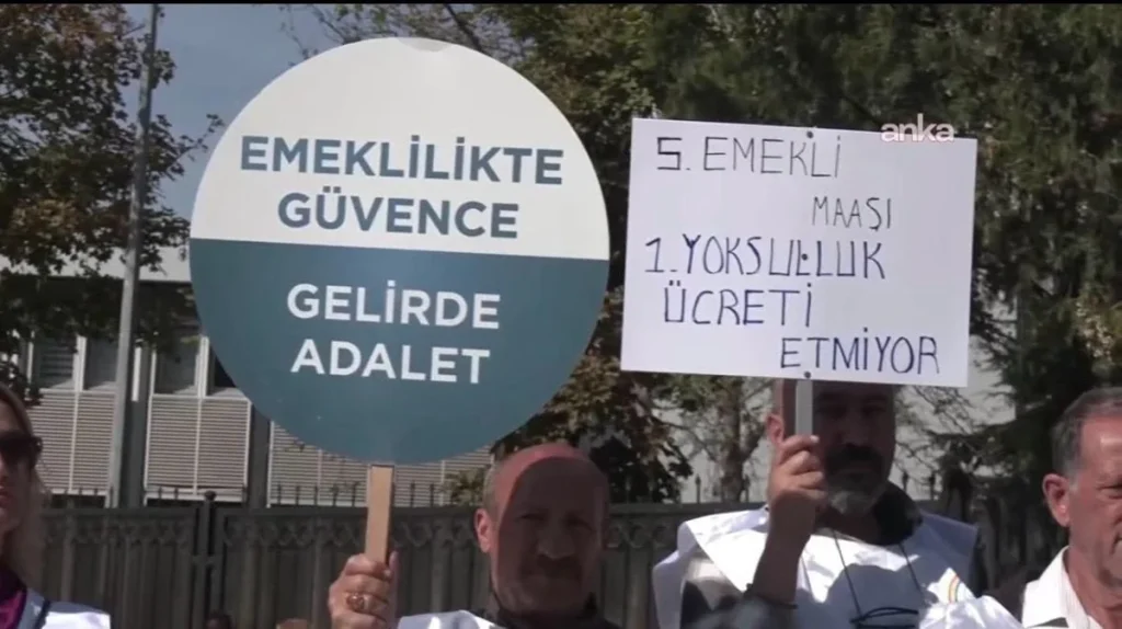 Emekliler Ankara'ya yürüyüş başlattı, taleplerini TBMM'ye taşıyor - www.gundemedair.com