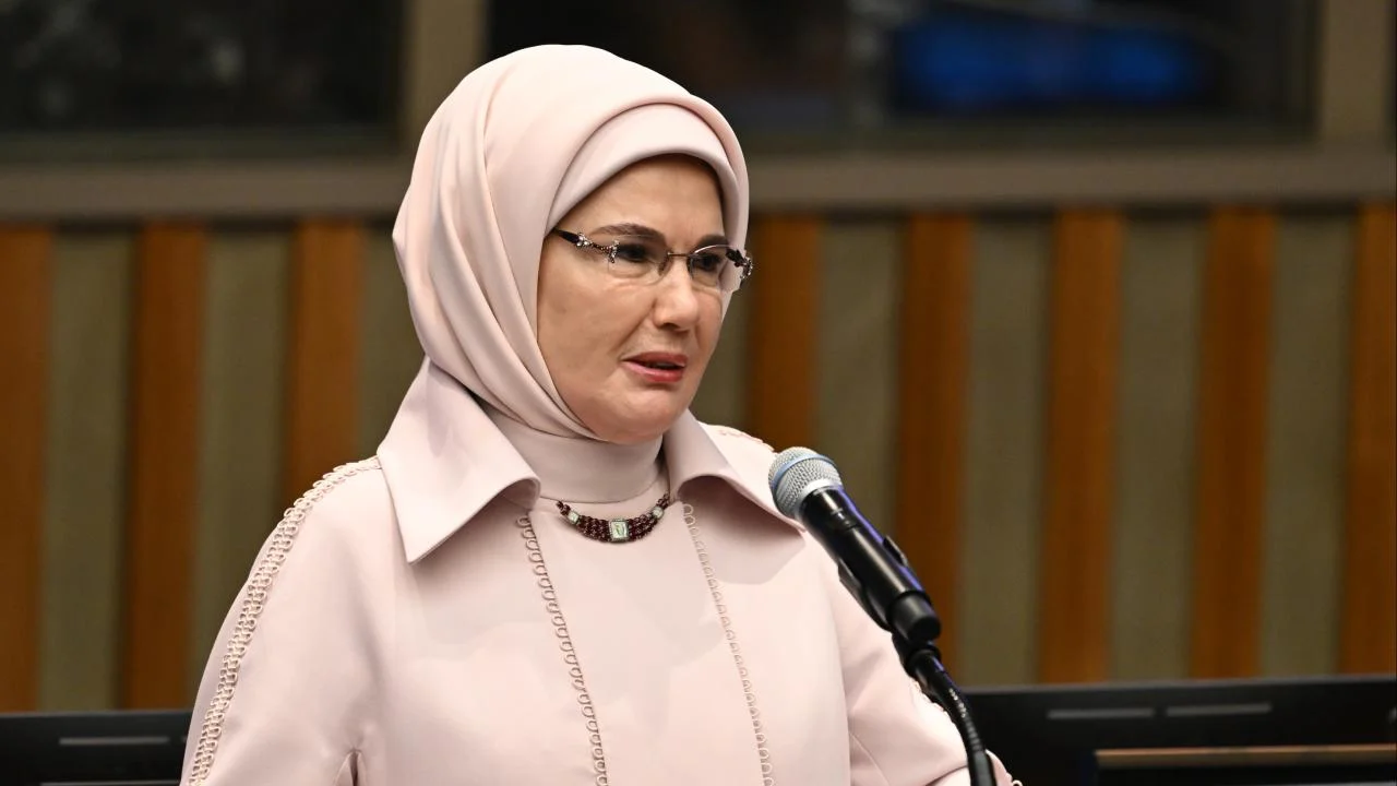 Emine Erdoğan "Dünya Kız Çocukları Günü"nü kutladı