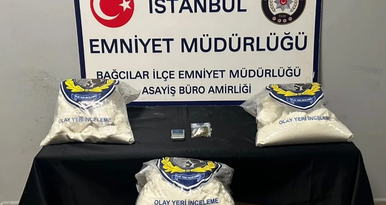 Bağcılar’da uyuşturucu operasyonunda 22 kilo ham madde ele geçirildi