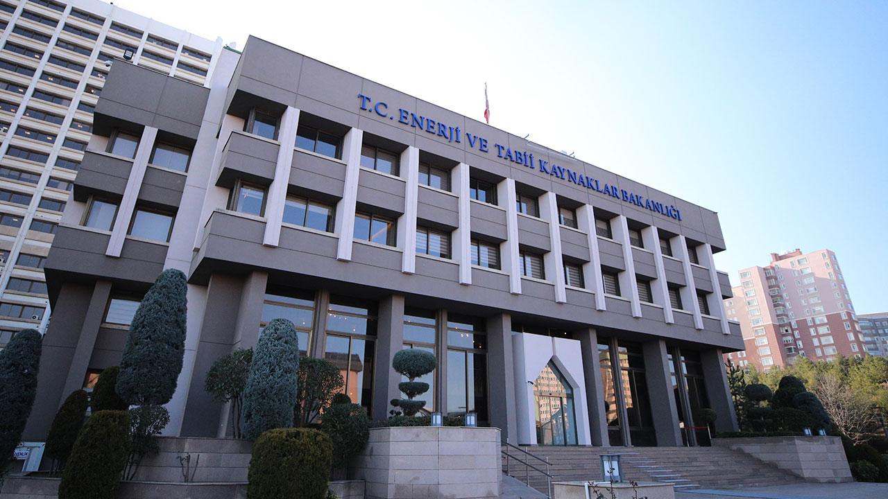 Bakan Alparslan Bayraktar’ın Türkiye’nin uluslararası enerji yatırımlarına ilişkin açıklaması.