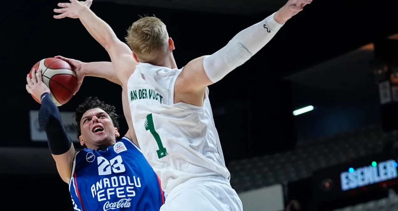 Esenler Erokspor, Anadolu Efes'i 73-70 Mağlup Etti - www.gundemedair.com