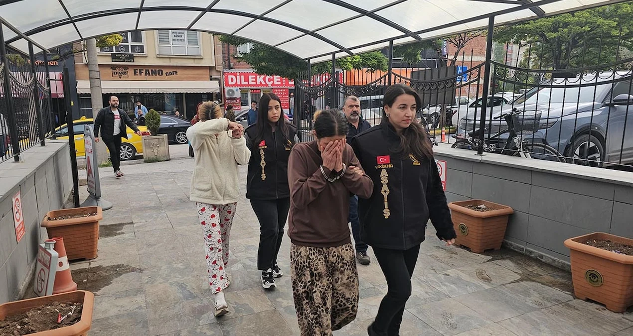 Eskişehir'de 2 Kadın Hırsız Yakalandı: 168 Bin Lira ve Ziynet Eşyaları Ele Geçirildi - www.gundemedair.com