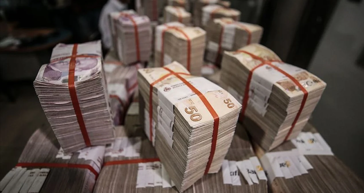 2.2 trilyon lira faize gitti - Sözcü Gazetesi